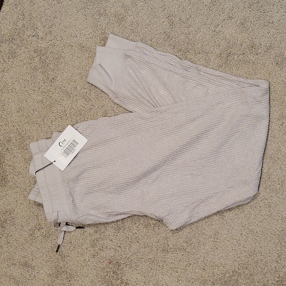 Gray ribbed joggers